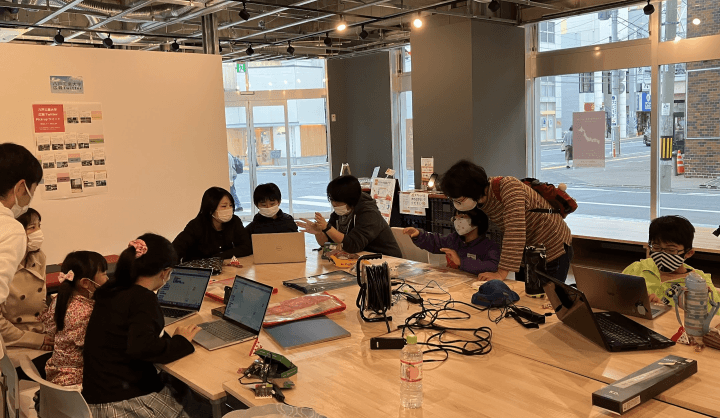 初参加ニンジャさんいらっしゃいませ!!第16回CoderDojo八戸開催しました! thumbnail